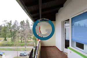 FÜR SINGLES ODER PENDLER - PRAKTISCHES CITY-APARTMENT - GROSSE LOGGIA