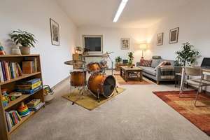 Ankommen in Obermenzing – Stilvolle Wohnung mit West-Balkon & extra Raum für Ideen – Die vollständige Adresse der Immobilie erhältst du vom Anbieter., 81245 Obermenzing, München – Vorschaubild 15