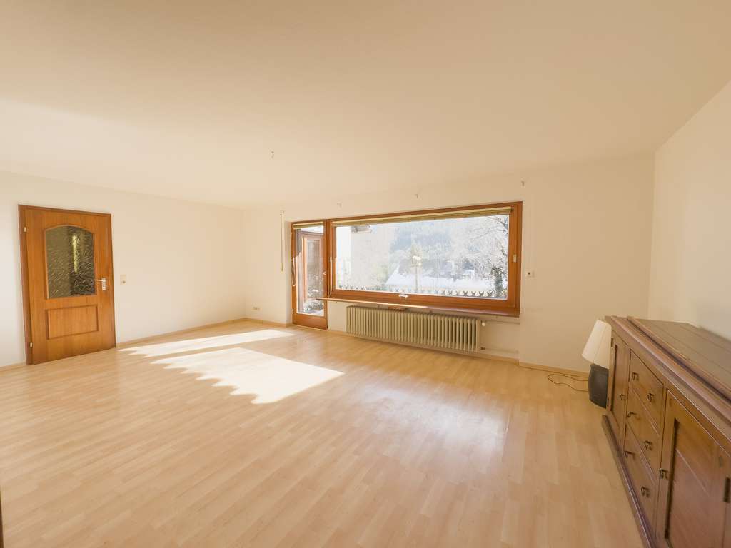 Immobilie in St. Blasien - Vermietung oder Verkauf: Schwarzwaldresidenz nahe der Schweizer Grenze mit Blick auf die Bergland... - Bild 4