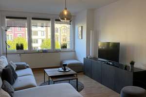Vollmöblierte schöne 3-Zimmer-Wohnung mit Balkon, zentral gelegen