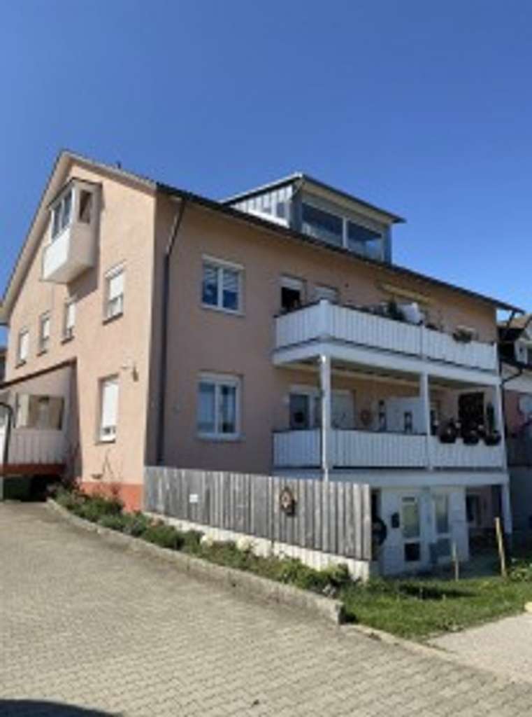 Immobilie in Bonndorf im Schwarzwald - Bonndorf - schöne 4 Zimmerwohnung mit Balkon! - Bild 0