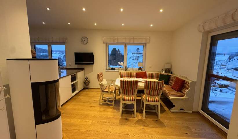 Moderne 4-Zimmer-Penthouse-Wohnung mit Terrasse & EBK - Foto 3