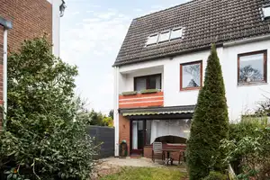 Charmante Doppelhaushälfte in Osterholz mit Garage steht zum Verkauf - sofort bezugsfrei! – Bremen – Vorschaubild 15