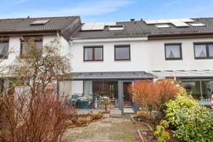 Bremen-Habenhausen: Schönes Reihenhaus mit Garage in ruhiger und bevorzugter Wohnlage – Die vollständige Adresse der Immobilie erhältst du vom Anbieter., 28279 Habenhausen, Bremen – Vorschaubild 2