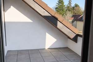 Helle 2-Zimmer Dachgeschosswohnung mit Loggia in München-Trudering – Die vollständige Adresse der Immobilie erhältst du vom Anbieter., 81825 Gartenstadt Trudering, München – Vorschaubild 14