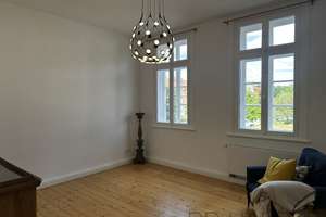LINDEN: UMFASSEND SANIERTE 5-ZI-ALTBAU-WHG MIT STUCK, 2 BALKONEN, EBK & GEMEINSCHAFTSGARTEN – Die vollständige Adresse der Immobilie erhältst du vom Anbieter., 30449 Linden-Süd, Hannover – Vorschaubild 19