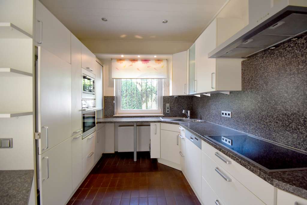 Immobilie in Karben - Ruhe – Blick – Sonnige Lage
Sanierungsbedürftiges
Haus in Karben - Bild 4