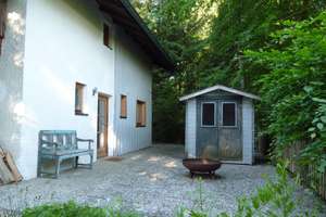 Für Naturliebhaber: renoviertes Haus Nähe Chiemsee, fast Alleinlage + Bergblick – Die vollständige Adresse der Immobilie erhältst du vom Anbieter., 83236 Übersee – Vorschaubild 6