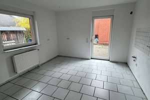 Geräumiges Einfamilienhaus mit 5 Zimmern und Carport in Uelzen – Die vollständige Adresse der Immobilie erhältst du vom Anbieter., 29525 Uelzen – Vorschaubild 6