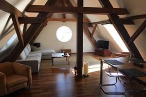 Traumhafte Dachgeschoß-Loft-Wohnung mit gehobener Ausstattung & TG-Stellplatz