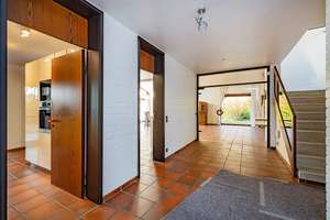 Architektonisch außergewöhnliches Einfamilienhaus mit traumhaftem Grundstück in bester Lage! – Die vollständige Adresse der Immobilie erhältst du vom Anbieter., 47803 Inrath/Kliedbruch, Krefeld – Vorschaubild 17