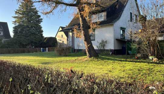 Bild von Sanierungsbedürftiges Haus mit großem Grundstück in Königslutter