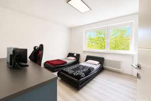 Stilvolle 2 Zimmer-Wohnung mit Balkon, TG-Stellplatz und Schwimmbad in Top-Lage - München Perlach – Die vollständige Adresse der Immobilie erhältst du vom Anbieter., 81737 Neuperlach, München – Vorschaubild 4