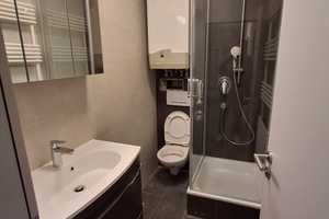 ~ S- WEST / ERSTBEZUG nach Sanierung / 2er oder 3er WG taugliche 3 Zi. im Tiefparterre ~ – Gutbrodstr. 00, 70193 Stuttgart – Vorschaubild 9