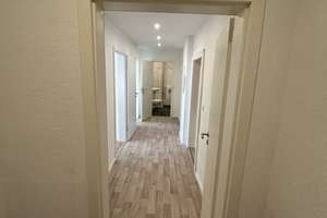 Dein begehbarer Kleiderschrank mit Wohnung drumherum - helle 3-Zimmer im DG – Dzondistraße 3, 6112 Nördliche Innenstadt, Halle (Saale) – Vorschaubild 10