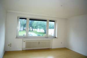 Helle, großzügige Zweizimmerwohnung mit Tageslichtbad direkt vom Vermieter – Langeoogstr. 22, 40468 Unterrath, Düsseldorf – Vorschaubild 2