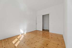 2 Zimmer Altbauwohnung im ruhigen Seitenflügel - Bezugsfrei – Die vollständige Adresse der Immobilie erhältst du vom Anbieter., 10439 Prenzlauer Berg, Berlin – Vorschaubild 6
