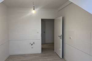 DOMINI bietet: Aachen-City! Dachgeschosswohnung mit separater Küche..! – Hein Janssen Str. 10, 52070 Jülicher Straße, Aachen – Vorschaubild 5