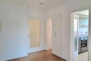 2,5 Zimmer in Stuttgarter Halbhöhenlage – Die vollständige Adresse der Immobilie erhältst du vom Anbieter., 70184 Gänsheide, Stuttgart – Vorschaubild 2