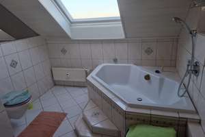 Wunderschöner Weitblick  aus geräumiger 4-Zimmer-Wohnung im 3-Familien-Haus – Höhe 12, 42329 Vohwinkel, Wuppertal – Vorschaubild 32