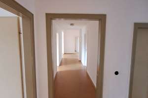 Eigentumswohnung mit 1800 m²  natürlichen Garten – Die vollständige Adresse der Immobilie erhältst du vom Anbieter., 33699 Stieghorst, Bielefeld – Vorschaubild 4