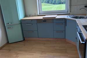 Ruhige Stadtrandlage. Gepflegte 2-Zimmer-Wohnung – Die vollständige Adresse der Immobilie erhältst du vom Anbieter., 83278 Traunstein – Vorschaubild 3