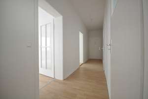 **Erstbezug nach Sanierung** Badewanne, Einbauküche und Laminat – Große Barlinge 1, 30171 Südstadt, Hannover – Vorschaubild 3