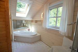 Schönes Landhaus mit klassischen Interieur in zentraler und idyllischer Lage von Pfarrkirchen – Die vollständige Adresse der Immobilie erhältst du vom Anbieter., 84347 Pfarrkirchen – Vorschaubild 17