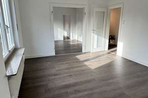 Wohnen am Wald: 4,5-Zimmer-Wohnung in Stuttgart-Sonnenberg – Die vollständige Adresse der Immobilie erhältst du vom Anbieter., 70597 Sonnenberg, Stuttgart – Vorschaubild 2
