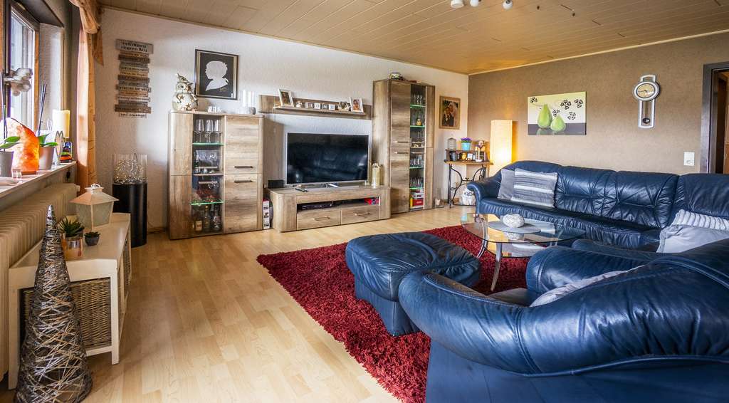 Immobilie in Oftersheim - Charmante 3,5 -Zimmer ETW mit Balkon & geräumiger Garage in bevorzugter Wohnlage von Oftersheim - Bild 3