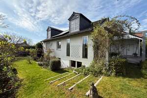 Wohnen auf dem Laurensberg - Wohnhaus auf großem Grundstück mit Außenpool – Orthstraße 12, 52072 Laurensberg (Statistischer Bezirk), Aachen – Vorschaubild 4