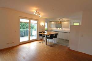4 Zi.- Whg. 106m² - Einbauküche - Terrasse - 2 TG Stellplätze auf Wunsch – Röttgensweg  13a, 51107 Rath/Heumar, Köln – Vorschaubild 2