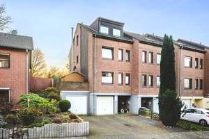 Renoviertes Einfamilienhaus mit zwei Garagen in ruhiger Stichstraße – Die vollständige Adresse der Immobilie erhältst du vom Anbieter., 52134 Herzogenrath – Vorschaubild 1