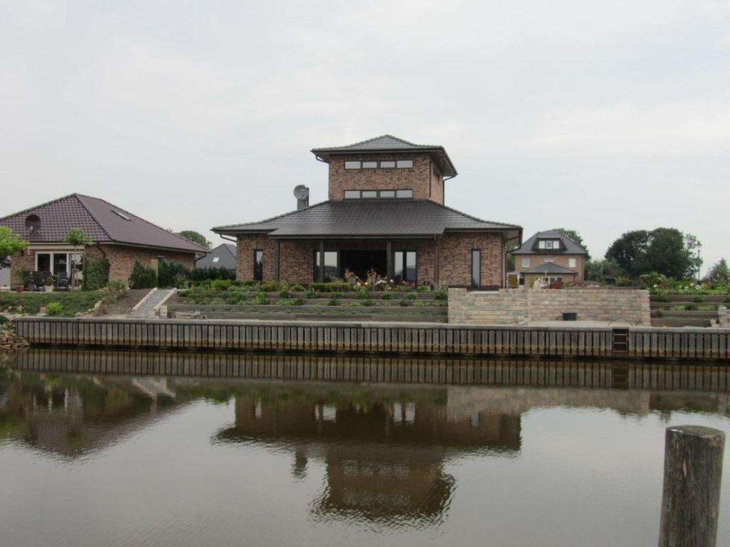 Immobilie in Rhede (Ems) - Familienhaus  vrijstaand met garage          aankoopprijs + kosten koper - Bild 0