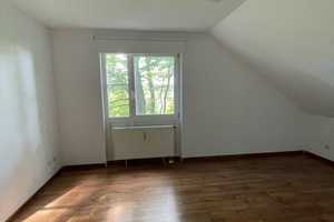 Helle 2-Zimmer-DG-Wohnung mit Balkon und Einbauküche in München-Riem – München – Vorschaubild 4