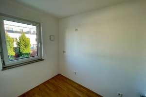 Moderne 3-Zimmer-Wohnung  mit zwei Balkonen und praktischem Lagerraum! – Marie-Schandri-Str. 12, 93055 Burgweinting-Harting, Regensburg – Vorschaubild 11