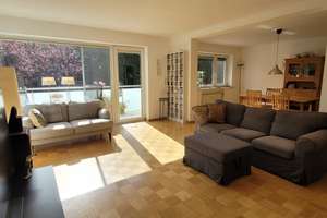 Großzügige, gepflegte 4-Zimmer-Maisonette-Wohnung in Bestlage von Düsseldorf-Benrath