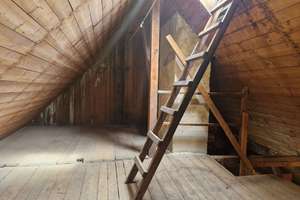 Ein Stück Welterbe: Historisches Holzhaus in schöner Lage von Olbernhau! – Die vollständige Adresse der Immobilie erhältst du vom Anbieter., 9526 Olbernhau – Vorschaubild 49