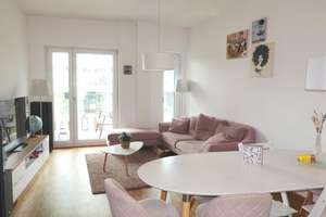 Attraktive 3 Zimmer Wohnung  inkl.  EBK , 2 Bäder, Fußbodenheizung,  Süd-Balkon – Frank-Zappa-Str 22, 40235 Flingern Nord, Düsseldorf – Vorschaubild 2