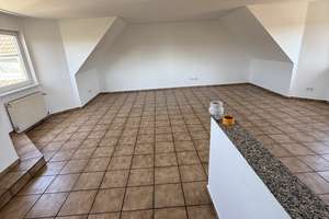  Helle 3-Zimmer-Dachgeschosswohnung (94 m²) – frisch renoviert in Köln-Kalk – Augsburger Strasse 2, 51103 Höhenberg, Köln – Vorschaubild 29