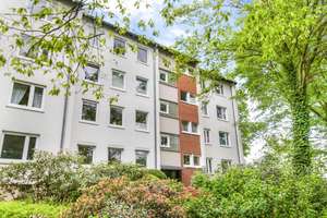 Bremen - Schwachhausen / Attraktive 3-Zimmer-Wohnung im Hochparterre mit Balkon