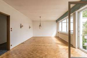 Absolut ruhig gelegen: Bungalowmäßiges Atriumhaus mit ausgebautem UG – Die vollständige Adresse der Immobilie erhältst du vom Anbieter., 81475 Fürstenried-West, München – Vorschaubild 3