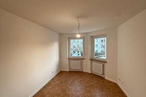 Helle 3-Zimmer-Wohnung mit Balkon in München – Oskar-Maria-Graf-Ring 56, 81737 Neuperlach, München – Vorschaubild 1