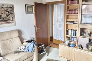 Individuelles Zweifamilienhaus mit großem Grundstück

und Garage in bester Lage von Schauenburg-El – Die vollständige Adresse der Immobilie erhältst du vom Anbieter., 34270 Schauenburg – Vorschaubild 14