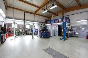 Haunstetten – Haus mit Gewerbehalle in begehrter Lage, derzeit als Autowerkstatt genutzt – Die vollständige Adresse der Immobilie erhältst du vom Anbieter., 86179 Haunstetten-Nord, Augsburg – Vorschaubild 5