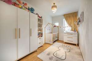 Moderne 4-Zimmer-Maisonettewohnung mit Fahrstuhl und Tiefgarage in Hamburg-Jenfeld