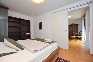 Sonnige, voll möblierte Wohnung mit Terrasse in Stuttgart Dachswald – Die vollständige Adresse der Immobilie erhältst du vom Anbieter., 70569 Kaltental, Stuttgart – Vorschaubild 15