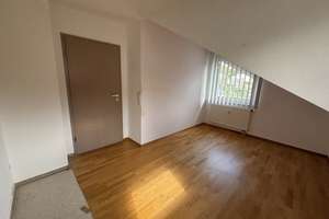 Sonnig wohnen in Stuttgart-Botnang: Charmante 2-Zimmer-Wohnung mit Balkon & Einbauküche – 70195 Botnang-Süd, Stuttgart – Vorschaubild 13