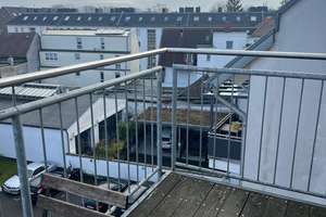 Helle u. neuwertige 4-Zimmer Dachgeschoss-Maisonette mit einem KFZ-Stellplatz im Innenhof! – Die vollständige Adresse der Immobilie erhältst du vom Anbieter., 50737 Weidenpesch, Köln – Vorschaubild 2