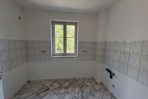 * Mitten im Grünen, sehr ruhige Lage - helle Maisonettewohnung mit Balkon ** – Die vollständige Adresse der Immobilie erhältst du vom Anbieter., 1324 Bühlau/Weißer Hirsch, Dresden – Vorschaubild 8